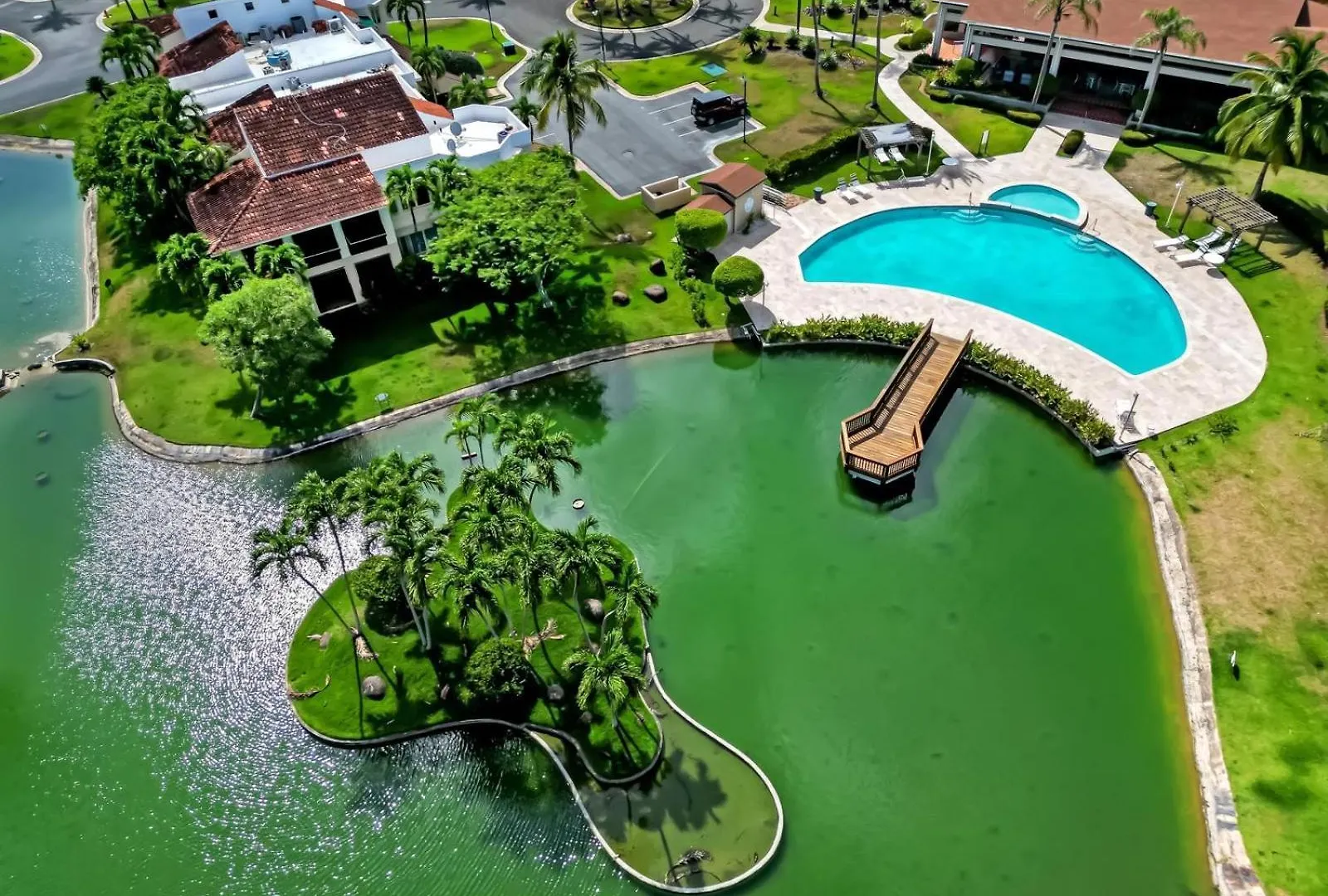 Villa Gem Tropical Charm Prime Location Sabana  Sabana (Vega Alta)